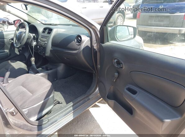 3N1CN7AP9GL883325 2016 NISSAN VERSA Gray Вид салону спереду