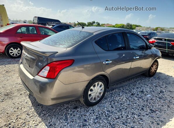 3N1CN7AP9HK433357 2017 NISSAN VERSA Beige Trasero derecho