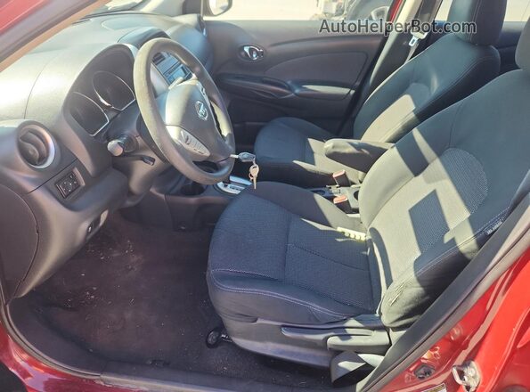 3N1CN7APXGL857557 2016 NISSAN VERSA Бордовый Вид салона спереди