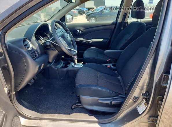 3N1CN7APXGL877596 2016 NISSAN VERSA Gray Widok wnętrza z przodu
