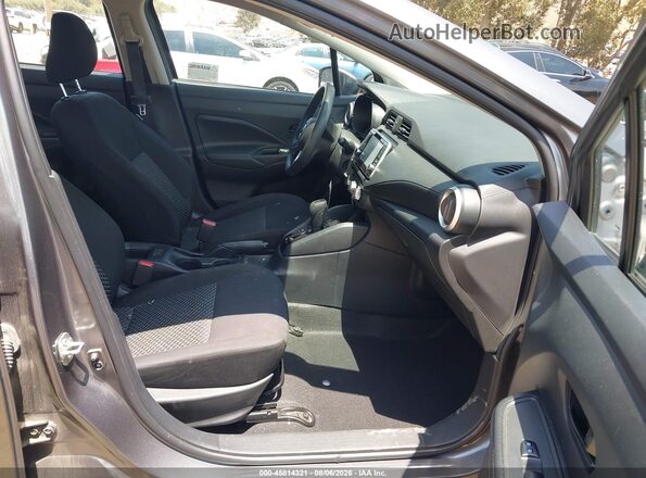 3N1CN8DV0ML857482 2021 NISSAN VERSA Gray Вид салону спереду