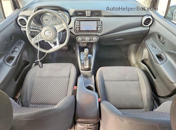 3N1CN8DV1LL803879 2020 NISSAN VERSA Black Առջևի վահանակի տեսք