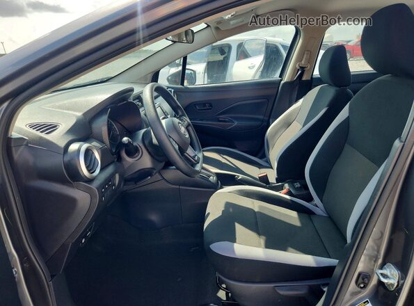 3N1CN8DV1SL855110 2025 NISSAN VERSA Gray Vista interior delantera
