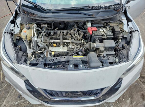 3N1CN8DV9LL882816 2020 NISSAN VERSA Серебряный Вид задней части салона