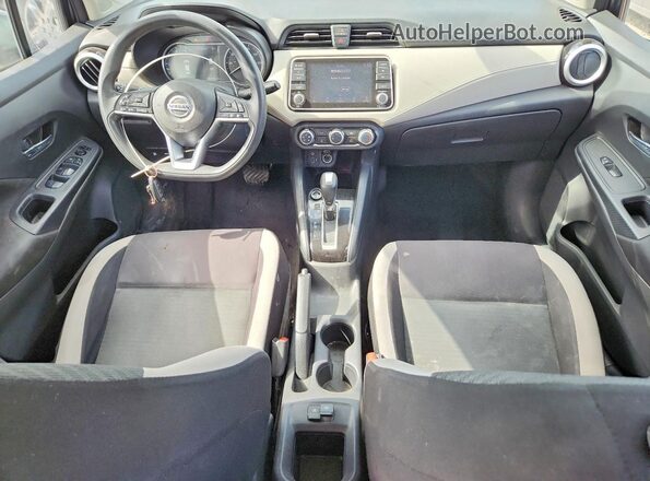3N1CN8EV0ML828773 2021 NISSAN VERSA Gray Vista del salpicadero