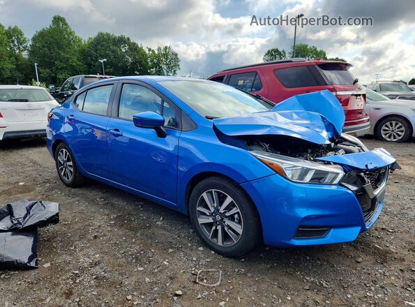 3N1CN8EV0ML884440 2021 NISSAN VERSA Blue Передня права чверть