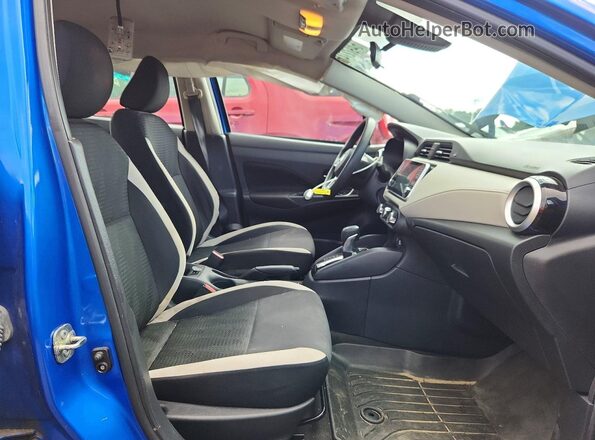 3N1CN8EV0ML884440 2021 NISSAN VERSA Blue Вид салону спереду