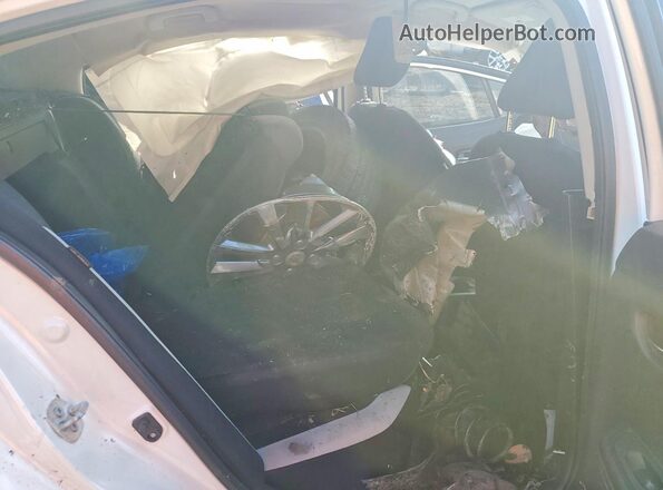3N1CN8EV1ML869820 2021 NISSAN VERSA White Widok tylnych siedzeń