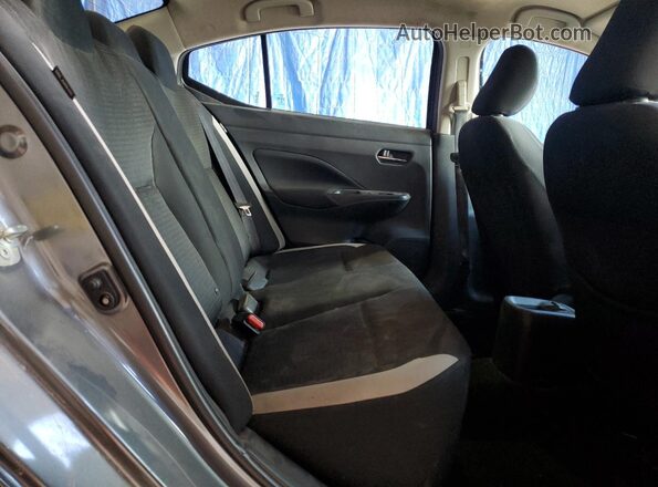 3N1CN8EV1ML875892 2021 NISSAN VERSA Silver 