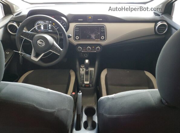 3N1CN8EV1ML875892 2021 NISSAN VERSA Silver 