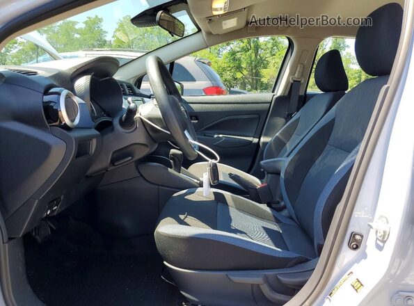 3N1CN8EV1SL860077 2025 NISSAN VERSA Белый Вид салона спереди