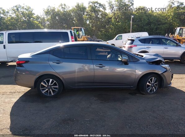 3N1CN8EV2ML807844 2021 NISSAN VERSA Серый Вид задней части салона
