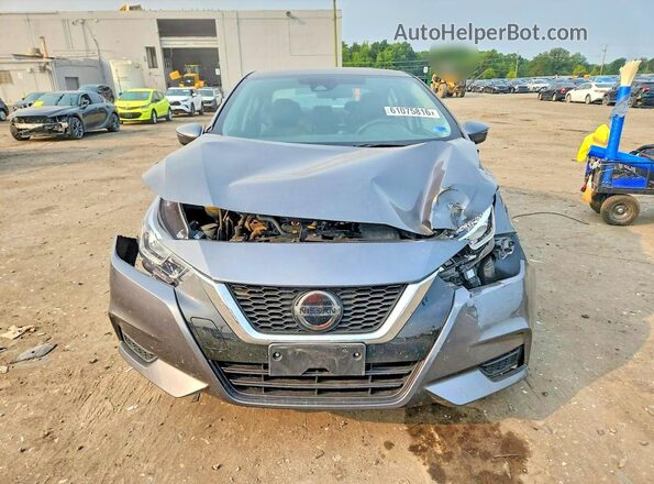 3N1CN8EV3ML870547 2021 NISSAN VERSA Gray Widok z przodu