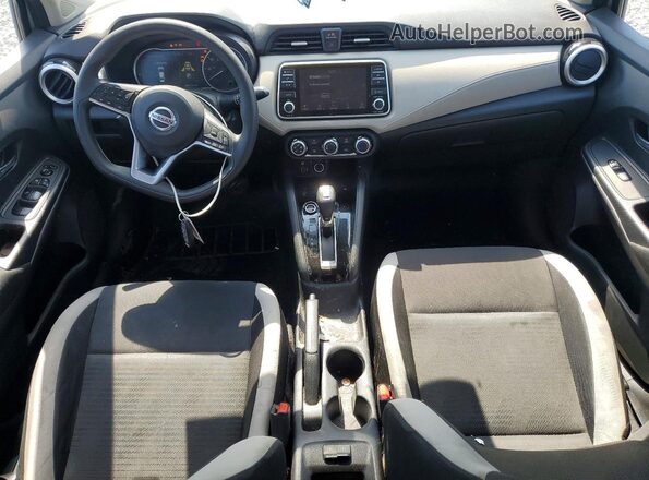 3N1CN8EV3ML881144 2021 NISSAN VERSA Silver Dashboard view