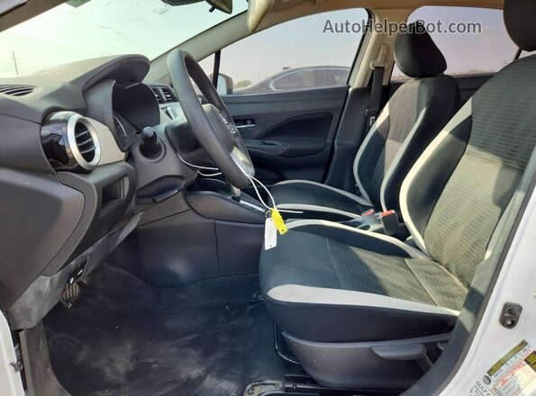 3N1CN8EV3ML903675 2021 NISSAN VERSA White Widok wnętrza z przodu