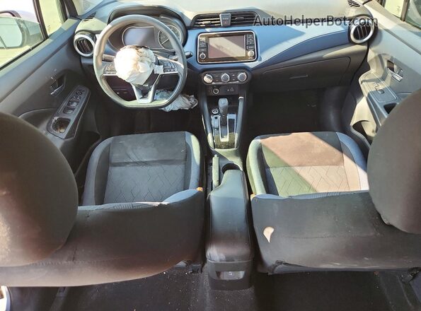 3N1CN8EV3SL816629 2025 NISSAN VERSA Серый Вид панели приборов