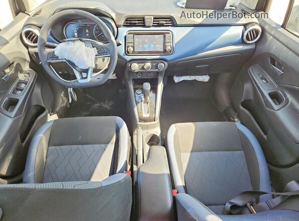 3N1CN8EV4SL879335 2025 NISSAN VERSA Gray Vista del salpicadero