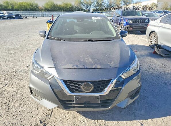 3N1CN8EV6LL875658 2020 NISSAN VERSA Серый Вид спереди