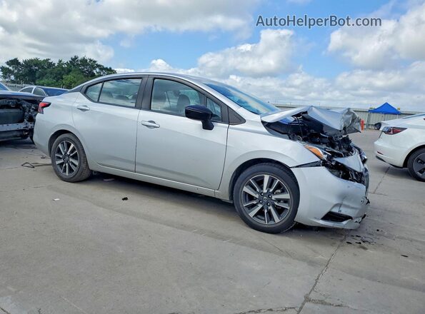 3N1CN8EV7ML913030 2021 NISSAN VERSA Silver Przód prawy