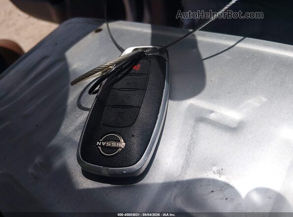 3N1CN8EV7SL825981 2025 NISSAN VERSA Silver წინა პანელის ხედი