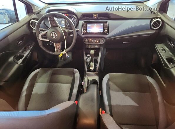 3N1CN8EV7SL881032 2025 NISSAN VERSA Gray Vista del salpicadero