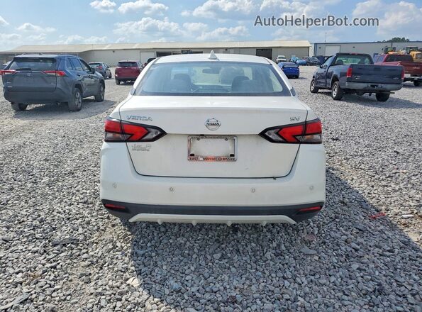 3N1CN8EV9LL806236 2020 NISSAN VERSA Белый Вид сзади