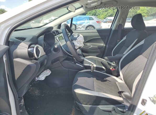 3N1CN8EV9LL806236 2020 NISSAN VERSA Белый Вид салона спереди