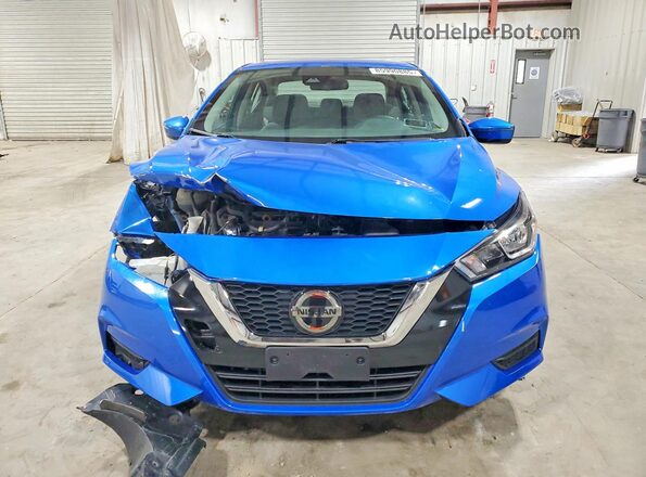3N1CN8EV9ML872867 2021 NISSAN VERSA Blue Widok z przodu