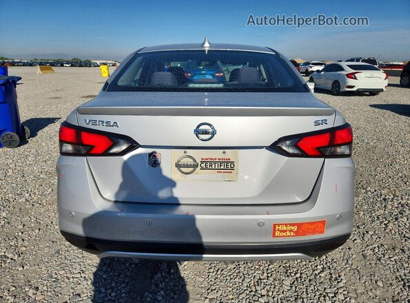3N1CN8FV1ML835083 2021 NISSAN VERSA Silver უკანა ხედი