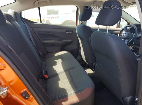 3N1CN8FV4LL812010 2020 NISSAN VERSA Orange Widok tylnych siedzeń