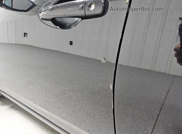 3N1CN8FV4LL828661 2020 NISSAN VERSA Black 