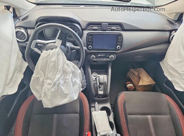 3N1CN8FV9SL842652 2025 NISSAN VERSA Серебряный Вид панели приборов