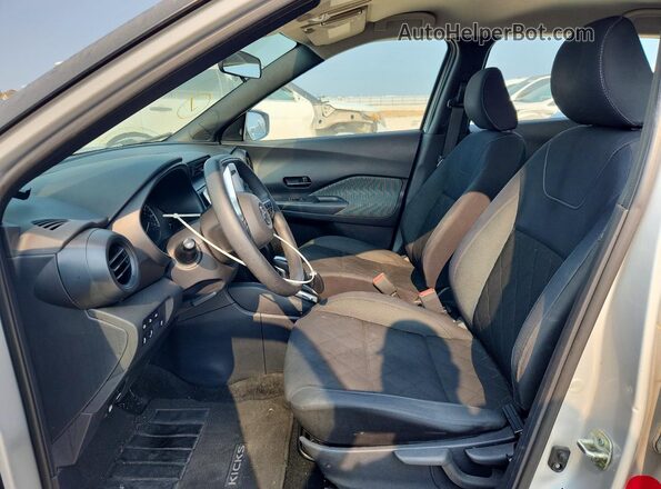 3N1CP5BV1LL476363 2020 NISSAN KICKS Silver წინა სალონის ხედი