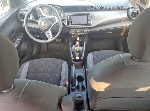 3N1CP5BV1LL517056 2020 NISSAN KICKS Silver Вид панелі приладів