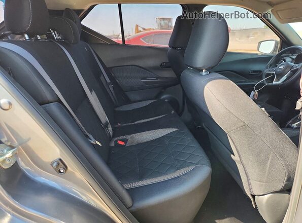 3N1CP5BV1LL573210 2020 NISSAN KICKS Gray Vista de los asientos traseros