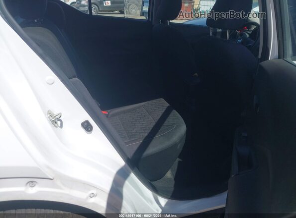 3N1CP5BV2ML496574 2021 NISSAN KICKS White VIN կոդի պիտակի տեսք