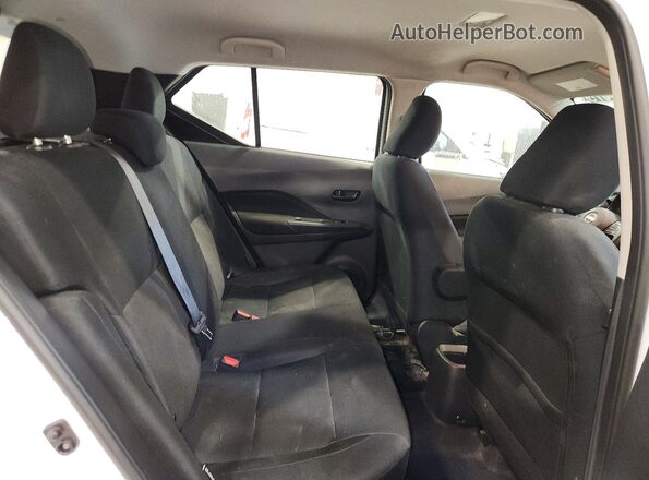3N1CP5BV2RL532268 2024 NISSAN KICKS White Rear interior view