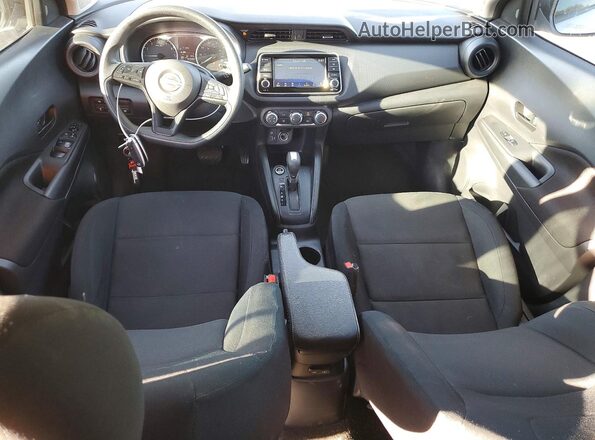 3N1CP5BV2RL583513 2024 NISSAN KICKS White Առջևի վահանակի տեսք
