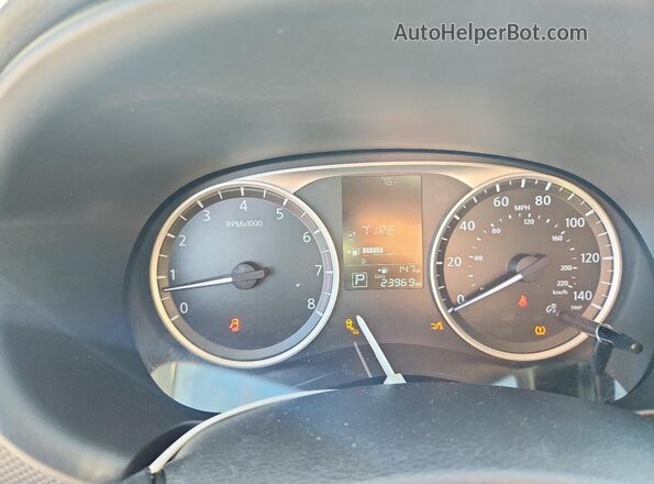 3N1CP5BV2RL593717 2024 NISSAN KICKS Gray Սարքավորումների վահանակի տեսք