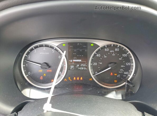 3N1CP5BV2SL474877 2025 NISSAN KICKS White Vista del cuadro de instrumentos