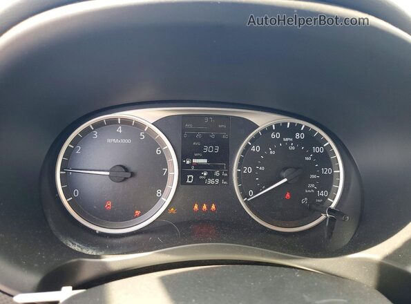 3N1CP5BV3RL584976 2024 NISSAN KICKS Blue Instrument cluster view