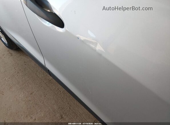 3N1CP5BV4LL518119 2020 NISSAN KICKS Silver Widok z przodu