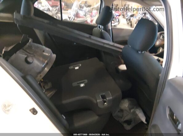 3N1CP5BV5PL565357 2023 NISSAN KICKS Белый Вид наклейки с VIN-кодом