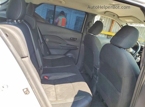 3N1CP5BV6LL516114 2020 NISSAN KICKS Silver Widok tylnych siedzeń
