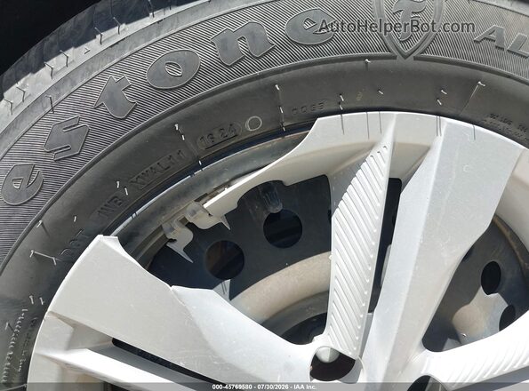 3N1CP5BV6LL544446 2020 NISSAN KICKS Серый Вид спереди