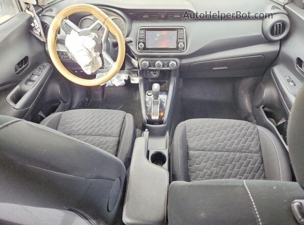 3N1CP5BV6ML527955 2021 NISSAN KICKS White Vista del salpicadero