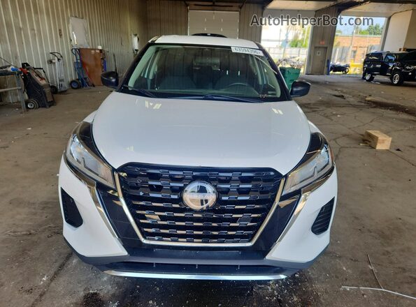 3N1CP5BV6RL507146 2024 NISSAN KICKS White Front view
