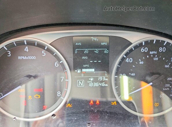 3N1CP5BV7PL488152 2023 NISSAN KICKS White Vista del cuadro de instrumentos
