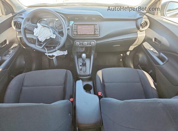 3N1CP5BV7SL499001 2025 NISSAN KICKS Черный Вид панели приборов