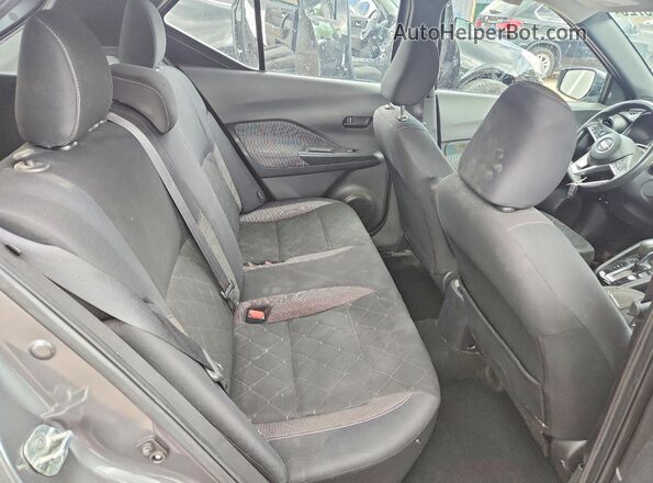 3N1CP5BV8LL566562 2020 NISSAN KICKS Gray Vista de los asientos traseros